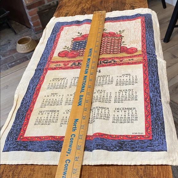 Vintage 2004 Calendar/ Towel apples patriotic basket, red, white, and blue - Picture 3 of 4